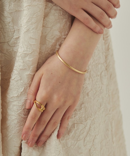 ciite'（シーテ）の「細幅シンプル メタルバングル（バングル/リストバンド・レディース・ゴールド/シルバー・FREE）」の21枚目の写真