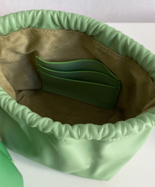 DouDou（ドゥドゥ）の「【WEB限定】2WAY巾着付ミニバッグ（ショルダーバッグ・レディース・ブラック/ベージュ/イエロー/グリーン・FREE）」の13枚目の写真