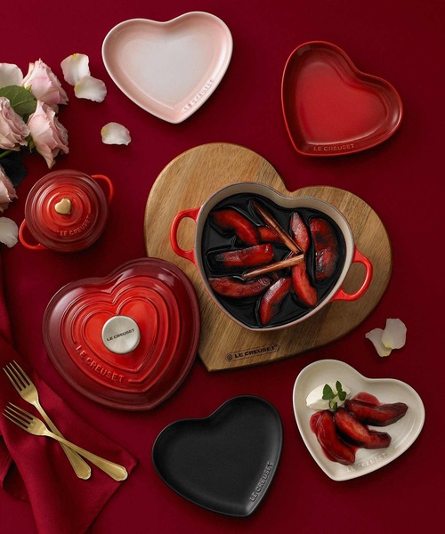 LE CREUSET - ルクルーゼ ミニココット ゴールドハートツマミ Le Creuset（ルクルーゼ）の「ミニ・ココット (ゴールド ハート