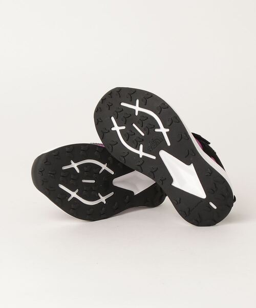 THE NORTH FACE(ザノースフェイス)の「THE NORTH FACE/ザ・ノース・フェイス キッズ アウトドアシューズ NFJ52300(スニーカー・キッズ・ブラック×ホワイト/イエロー×ブラック/ブラック×ピンク・21.0cm/20.0cm/18.0cm/22.0cm/19.0cm)」の5枚目の写真