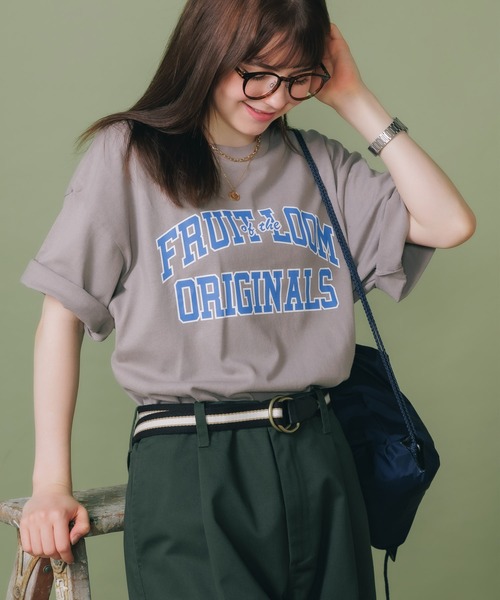 FRUIT OF THE LOOM(フルーツオブザルーム)の「ROOP TOKYO別注 : FRUIT OF THE LOOM/フルーツオブザルーム プリント Tee1 半袖Tシャツ(Tシャツ/カットソー・メンズ・グレー/ブラック/インディゴブルー/ホワイト・M/L/XL)」の3枚目の写真