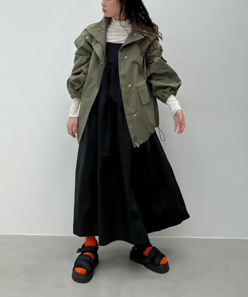 y/m by misato（イムバイミサト）の「タイプライターペプラムキャミワンピース（ワンピース・レディース・オフホワイト/ブラック・FREE）」の5枚目の写真