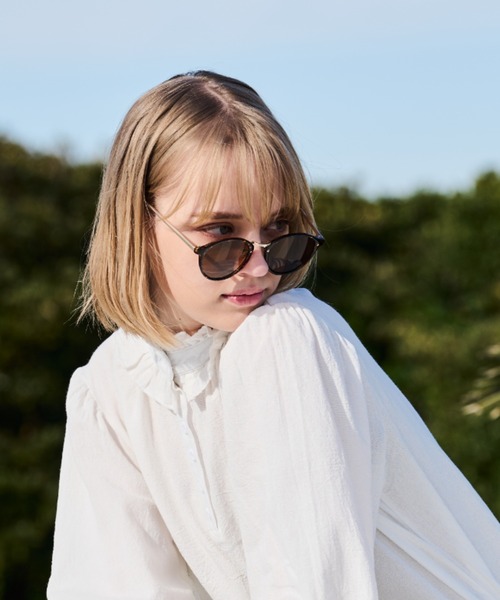 MERLOT(メルロー)の「UVカットクリアカラーボストンサングラス(サングラス・レディース・ブラック/ブラウン/ブルー・FREE)」の2枚目の写真