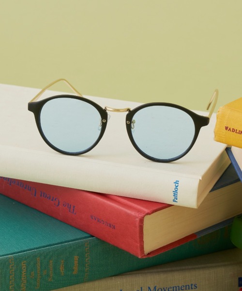 MERLOT(メルロー)の「UVカットクリアカラーボストンサングラス(サングラス・レディース・ブラック/ブラウン/ブルー・FREE)」の3枚目の写真