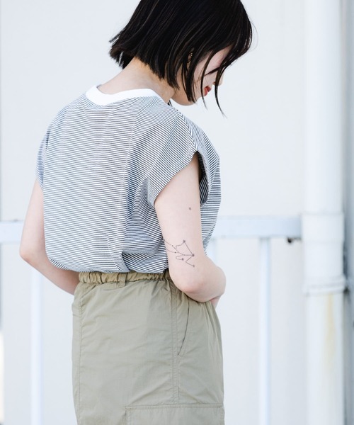 ITEMS URBANRESEARCH(アイテムズ アーバンリサーチ)の「『UR TECH』クルーネックボーダーノースリーブTシャツ(Tシャツ/カットソー・レディース・ホワイト系その他/ブラウン系その他/その他1・FREE)」の15枚目の写真