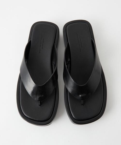 green label relaxing（グリーンレーベルリラクシング）の「プラット トングサンダル(3.5cmヒール)（サンダル・レディース・ブラック/オフホワイト・S/M/L/XL）」の15枚目の写真