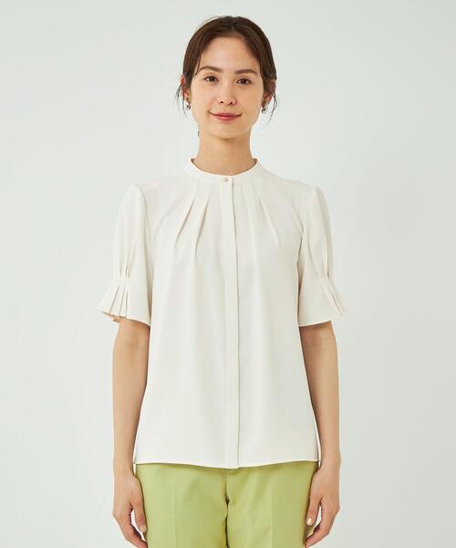 green label relaxing(グリーンレーベルリラクシング)の「スリーブタック ブラウス -マシンウォッシャブル-(シャツ/ブラウス・レディース・ブラック/ホワイト/ブラウン・FREE)」の13枚目の写真