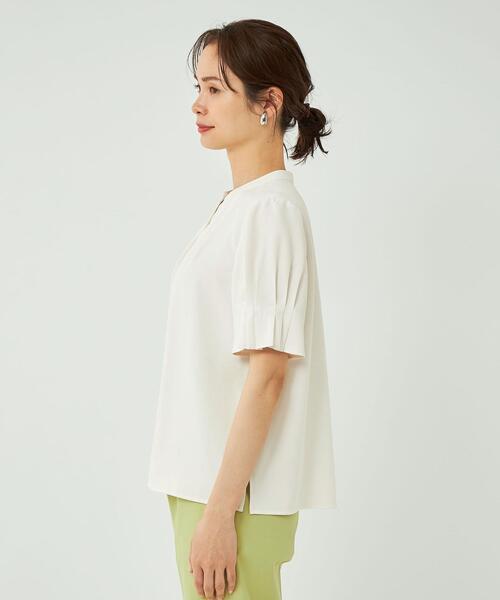 green label relaxing(グリーンレーベルリラクシング)の「スリーブタック ブラウス -マシンウォッシャブル-(シャツ/ブラウス・レディース・ブラック/ホワイト/ブラウン・FREE)」の11枚目の写真
