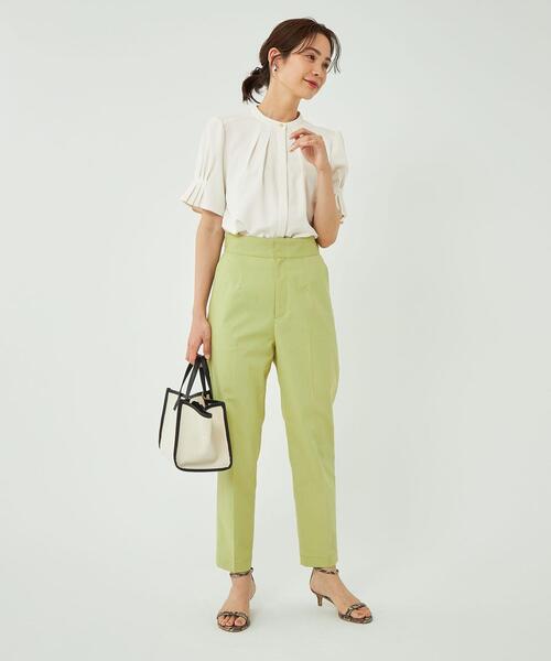 green label relaxing(グリーンレーベルリラクシング)の「スリーブタック ブラウス -マシンウォッシャブル-(シャツ/ブラウス・レディース・ブラック/ホワイト/ブラウン・FREE)」の16枚目の写真