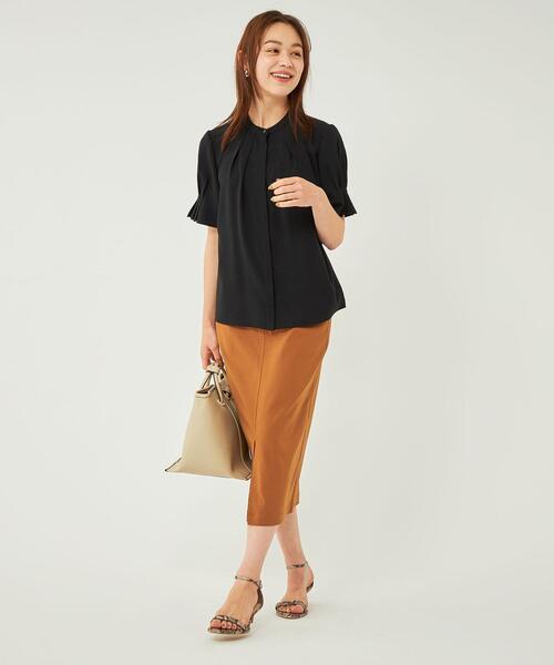 green label relaxing(グリーンレーベルリラクシング)の「スリーブタック ブラウス -マシンウォッシャブル-(シャツ/ブラウス・レディース・ブラック/ホワイト/ブラウン・FREE)」の17枚目の写真