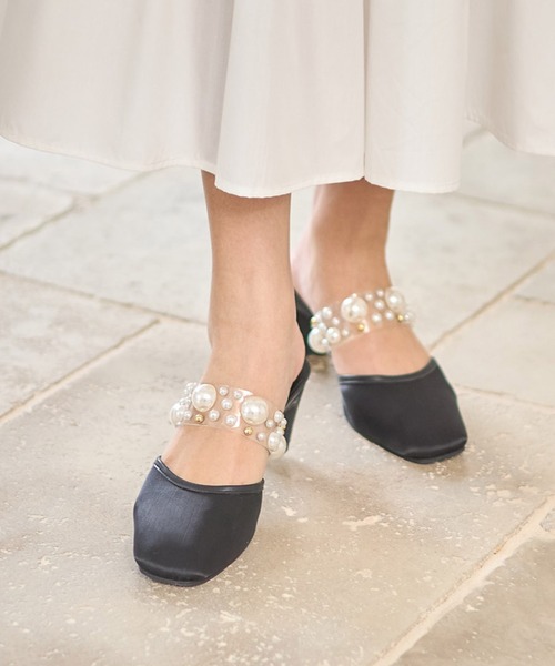 tocco closet（トッコ　クローゼット）の「パールスタッズ付きミュールサンダル（サンダル・レディース・ブラック/オフホワイト・M/L/S）」の6枚目の写真