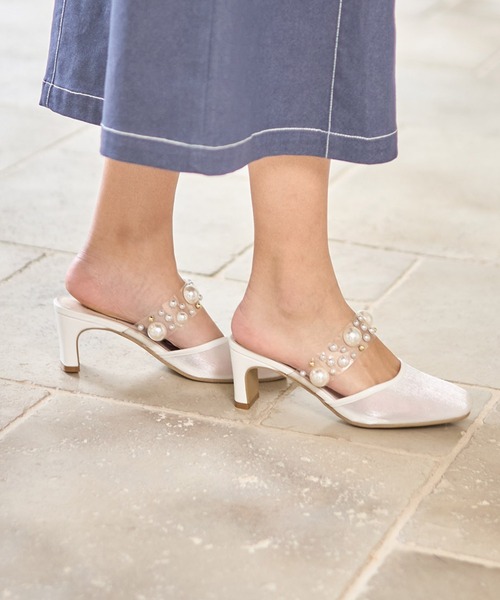 tocco closet（トッコ　クローゼット）の「パールスタッズ付きミュールサンダル（サンダル・レディース・ブラック/オフホワイト・M/L/S）」の5枚目の写真