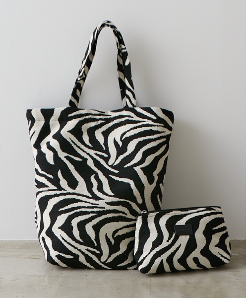 Actually（アクチュアリー）の「アニマルジャガードトート（トートバッグ・レディース・ゼブラ/アニマル・フリー）」の5枚目の写真