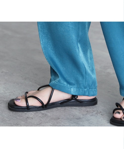 reca（レカ）の「グロッシーサテンイージーワイドラフパンツ（その他パンツ・レディース・ブラック/ベージュ系/ブルー系/ブラウン・FREE）」の18枚目の写真