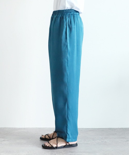reca（レカ）の「グロッシーサテンイージーワイドラフパンツ（その他パンツ・レディース・ブラック/ベージュ系/ブルー系/ブラウン・FREE）」の10枚目の写真