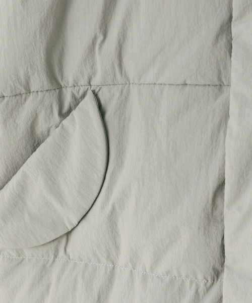 LOWRYS FARM（ローリーズファーム）の「エアサーマルフードブルゾン　 906772（ブルゾン・キッズ・グリーン/ブラック/アイボリー・130cm/120cm/140cm/110cm/150cm）」の11枚目の写真