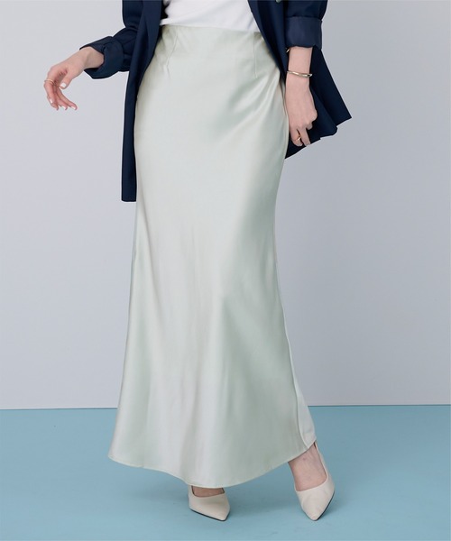 UR'S(ユアーズ)の「サテンマーメイドマキシスカート(スカート・レディース・ホワイト/ダークブラウン/ブルー/ブラック/ネイビー/ライトピンク/ベージュ/ミント/ライトイエロー・M/L/S/SP)」の5枚目の写真