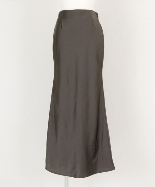 UR'S(ユアーズ)の「サテンマーメイドマキシスカート(スカート・レディース・ホワイト/ダークブラウン/ブルー/ブラック/ネイビー/ライトピンク/ベージュ/ミント/ライトイエロー・M/L/S/SP)」の12枚目の写真
