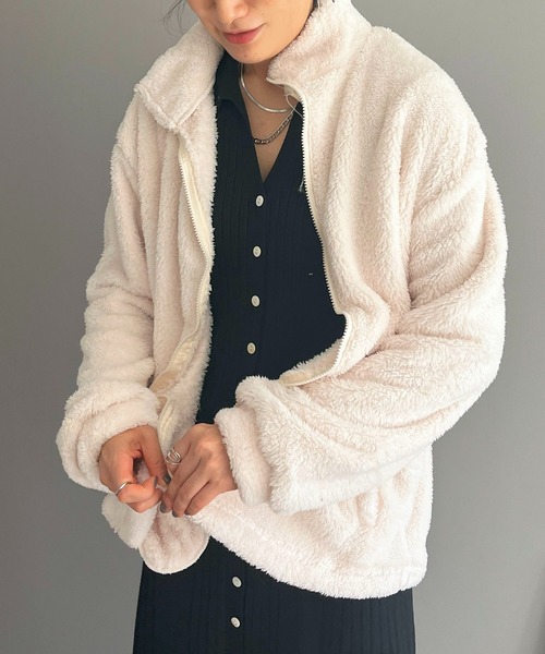 Jewelobe（ジュエローブ）の「もこもこジップアウター（ブルゾン・レディース・ブラック/ベージュ/アイボリー・FREE）」の18枚目の写真