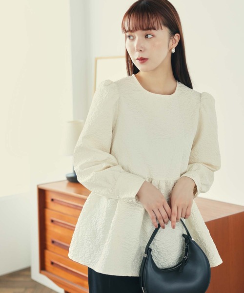 fifth（フィフス）の「ふくれジャガードペプラムトップス（シャツ/ブラウス・レディース・ブラック/アイボリー・M）」の5枚目の写真