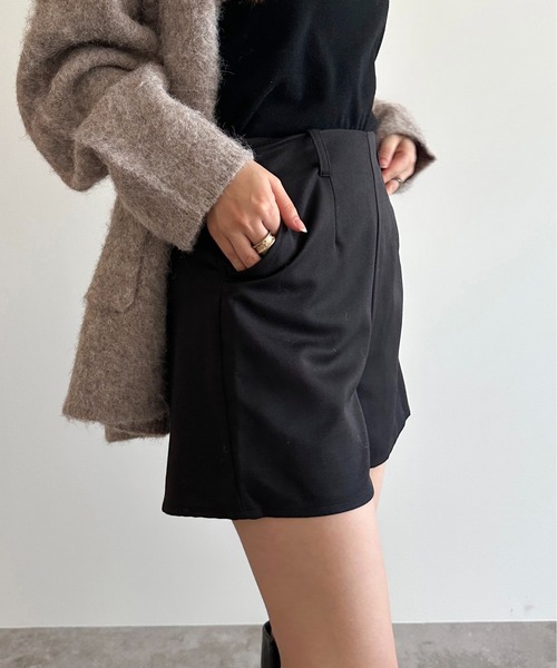 apres jour mignon（アプレジュールミニョン）の「ハイウエストショートパンツ【ZOZOTOWN限定アイテム】（その他パンツ・レディース・ブラック/グレー・X-LARGE/フリー）」の6枚目の写真