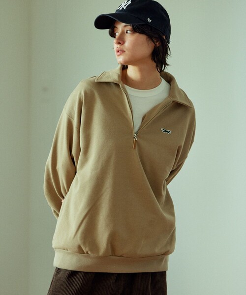 TOWNCRAFT(タウンクラフト)の「TOWN CRAFT/タウンクラフト 別注 ポロネック ハーフジップスウェット/ワンポイントロゴ/ビックシルエット(スウェット・メンズ・ベージュ/ネイビー/オフホワイト/チャコール・MEDIUM/LARGE)」の21枚目の写真