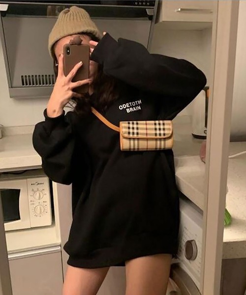 NinaetLina（ニナエリナ）の「裏起毛ワンポイントロゴトレーナー（Tシャツ/カットソー・レディース・グレー/ブラック/ホワイト・M）」の9枚目の写真