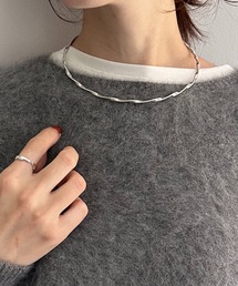 ツイストフープチョーカー