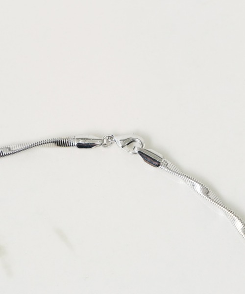 PAPILLONNER（パピヨネ）の「ツイストフープチョーカー（ネックレス・レディース・ゴールド/シルバー・FREE）」の11枚目の写真