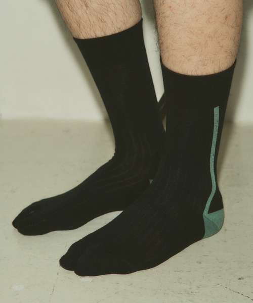 The Role design（ザロールデザイン）の「【 The Role design / ザ・ロールデザイン 】 SIDE LINE SOCKS MENS / サイドラインソックス メンズ（ソックス/靴下・メンズ・ホワイト/ブラック/ブラウン・FREE）」の3枚目の写真