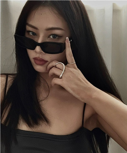 Ritomo De Ricco（リトモ・デ・リコ）の「SALE  シルバー925コート　ジオメトリBOWリング（リング・レディース・シルバー/ゴールド・FREE）」の6枚目の写真