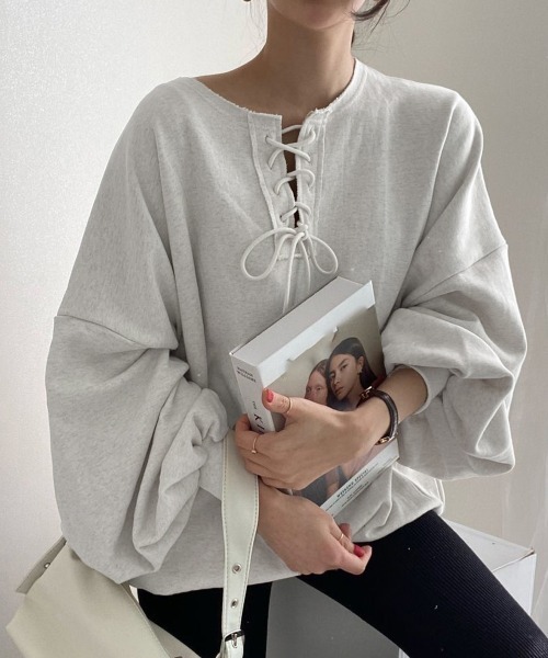 Miniministore(ミニミニストア)の「レースアップ スウェット 長袖レディース(スウェット・レディース・ライトグレー/ブラック・フリー)」の2枚目の写真