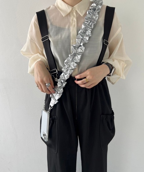 Me%（ミィパーセント）の「クシュクシュモバイルショルダーストラップ 993228（スマホグッズ・レディース・ブラック/シルバー/アイボリー/ベージュ・FREE）」の6枚目の写真