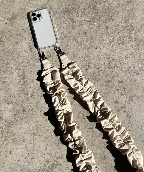 Me%（ミィパーセント）の「クシュクシュモバイルショルダーストラップ 993228（スマホグッズ・レディース・ブラック/シルバー/アイボリー/ベージュ・FREE）」の15枚目の写真