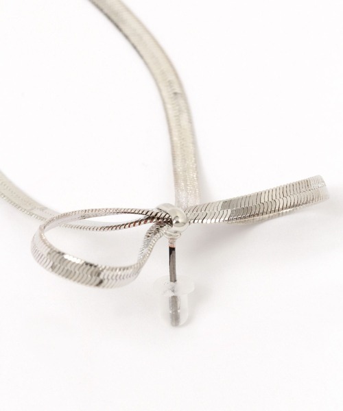 LOWRYS FARM（ローリーズファーム）の「ボールリボンピアス　994647（ピアス（両耳用）・レディース・シルバー/ゴールド・FREE）」の4枚目の写真