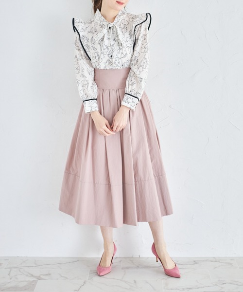 tocco closet(トッコ クローゼット)の「フリル付きボウタイリボン配色ラインフラワープリントブラウス(シャツ/ブラウス・レディース・オフホワイト/ピンク・M)」の3枚目の写真
