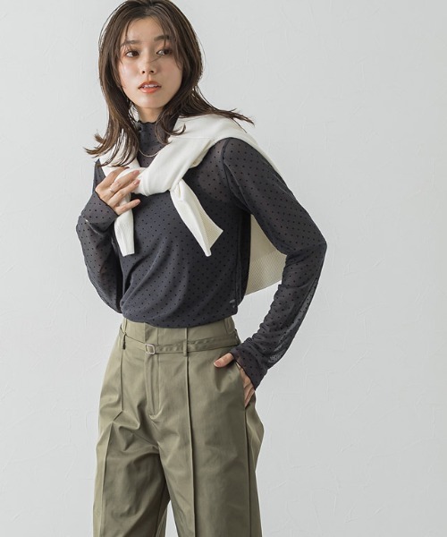 Pierrot（ピエロ）の「シアードットチュールハイネックトップス（Tシャツ/カットソー・レディース・チャコール/グレー・M/L）」の6枚目の写真