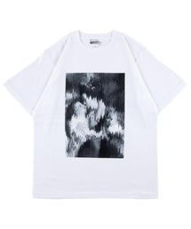 Sync.（スィンク）の「Sync.【KOSUKE KAWAMURA】TEE "FAMILY PORTRAIT B&W"（Tシャツ/カットソー）」