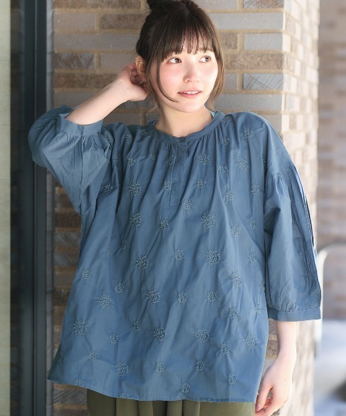 フラワー刺繍プルオーバー【大きいサイズ】（シャツ/ブラウス）｜チチカカ（チチカカ）