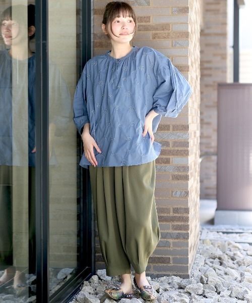 フラワー刺繍プルオーバー【大きいサイズ】（シャツ/ブラウス）｜チチカカ（チチカカ）