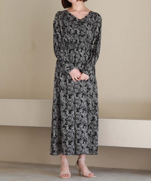 archives（アルシーヴ）の「長袖花柄シャーリングワンピース（ワンピース・レディース・グリーン/ブラック/アイボリー・MEDIUM）」の20枚目の写真