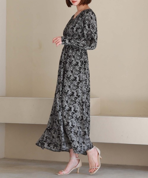 archives（アルシーヴ）の「長袖花柄シャーリングワンピース（ワンピース・レディース・グリーン/ブラック/アイボリー・MEDIUM）」の21枚目の写真