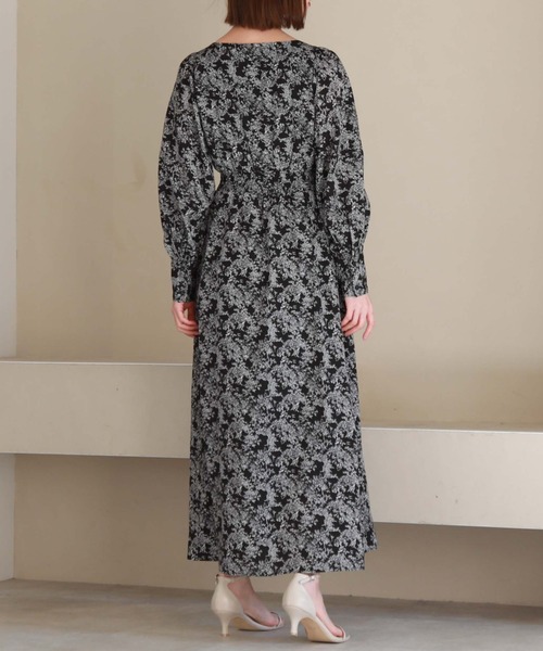 archives（アルシーヴ）の「長袖花柄シャーリングワンピース（ワンピース・レディース・グリーン/ブラック/アイボリー・MEDIUM）」の22枚目の写真