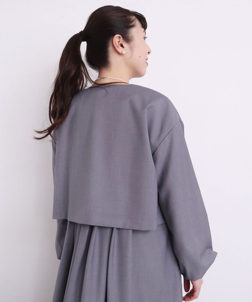 l'atelier du savon(アトリエドサボン)の「ちびころボタン まるいお袖のジャケット(ノーカラージャケット・レディース・ブラック/グレー・FREE)」の13枚目の写真
