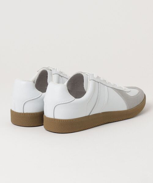 ONE DAY KMC （ワンデイケーエムシー）の「GERMAN BW TRAINER / 6809（スニーカー・メンズ・ホワイト/ブラック・26.5/27.5/28.5/25.5）」の3枚目の写真