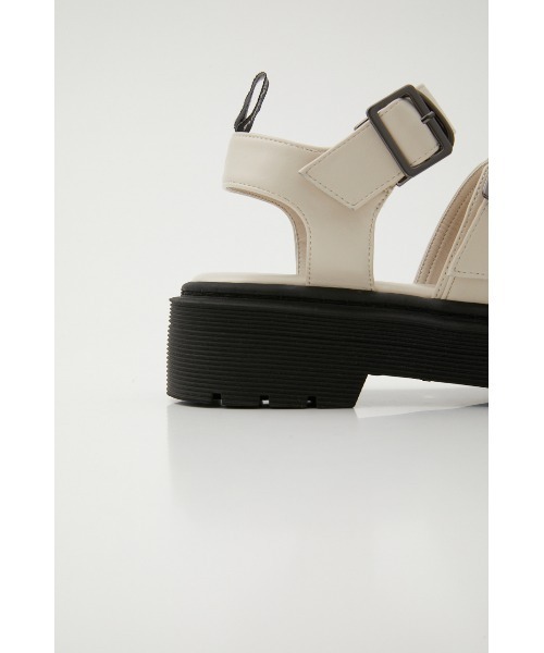 RODEO CROWNS WIDE BOWL（ロデオクラウンズワイドボウル）の「W BELT SANDAL（サンダル・レディース・ブラック/アイボリー・LARGE/MEDIUM）」の9枚目の写真