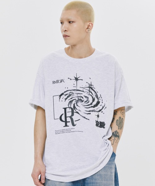 ROMANTIC CROWN(ロマンティッククラウン)の「A'GEM/9 × .kom 『ROMANTIC CROWN/ロマンティック クラウン』 SHINING EFFECT TEE SHIRT/シャイニングエフェクト Tシャツ(Tシャツ/カットソー・メンズ・チャコールグレー/ライトグレー・M/L)」の6枚目の写真