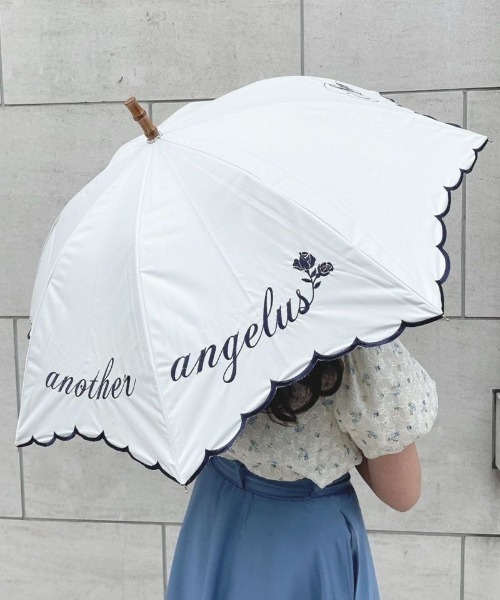 an another angelus（アンアナザーアンジェラス）の「カリグラフィーロゴ刺繍日傘/ananotherangelus（長傘・レディース・ベージュ/ホワイト×ネイビー・FREE）」の22枚目の写真