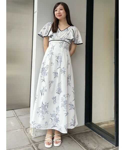 MERCURYDUO（マーキュリーデュオ）の「フレアースリーブフラワーワンピース（ワンピース・レディース・ベビーピンク/オフホワイト/チャコールグレー・MEDIUM/SMALL）」の21枚目の写真