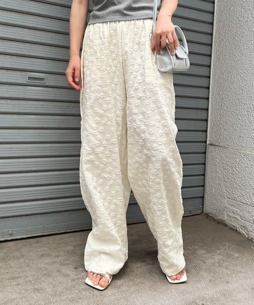 mebole(メボレ)の「ウエストリボンフラワーワイドパンツ(その他パンツ・レディース・クリーム/ブラック/ホワイト・FREE)」の6枚目の写真